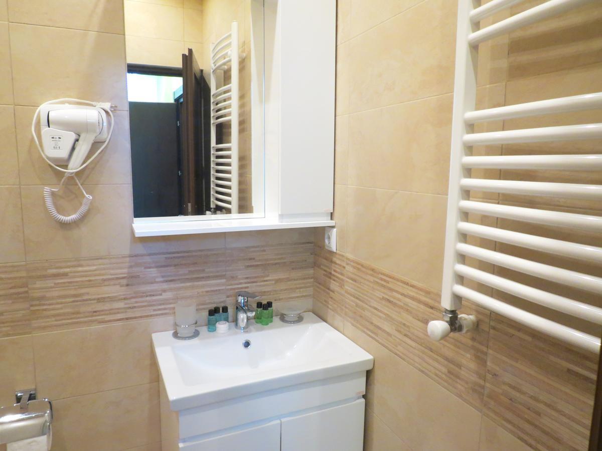 Your Home Hotel Tiflis Exterior foto