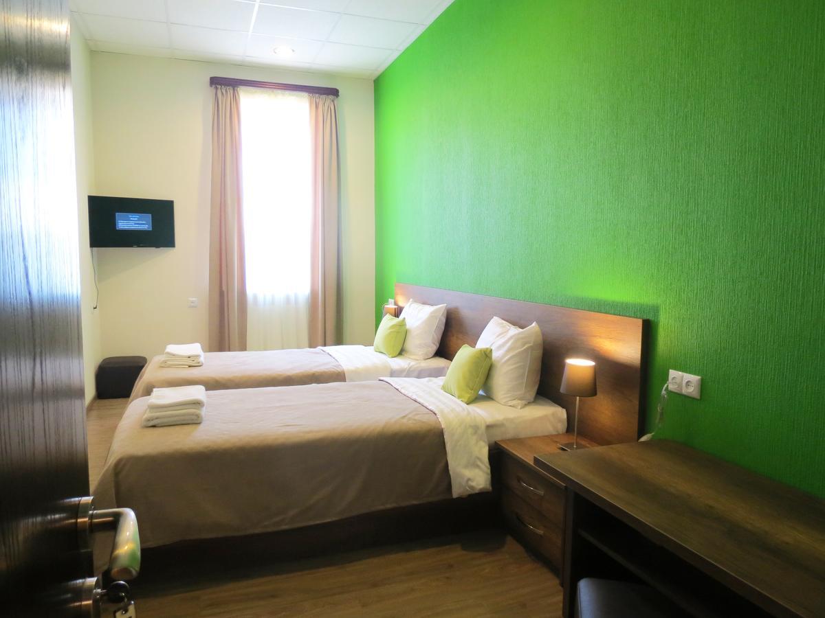Your Home Hotel Tiflis Exterior foto